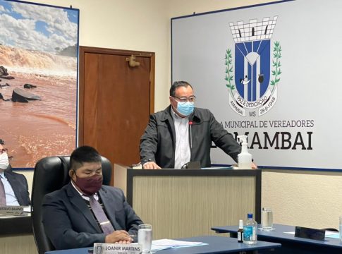 Prefeito Bandeira apresenta projeto habitacional inédito durante Sessão Legislativa
