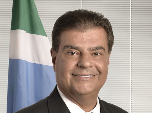 Nelsinho e Vander liberam R$ 831 mil para o Centro de Eventos em Eldorado