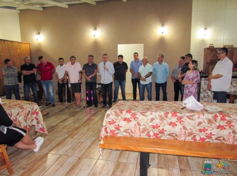 Prefeito, ex-prefeito e lideranças recebem deputado Paulo Corrêa em Sete Quedas