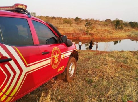Ao saltar de barranco em represa, rapaz morre afogado em cidade de MS