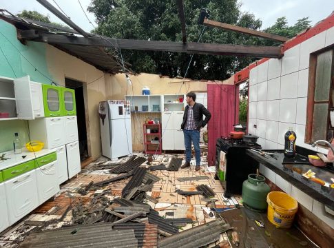 Tempestade causa enormes danos em Itaquiraí