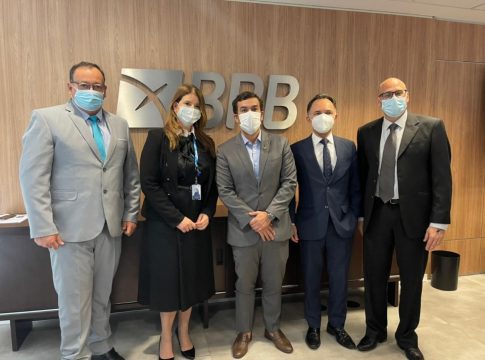 Prefeito Bandeira anuncia convênio que transformará a realidade urbana de Amambai