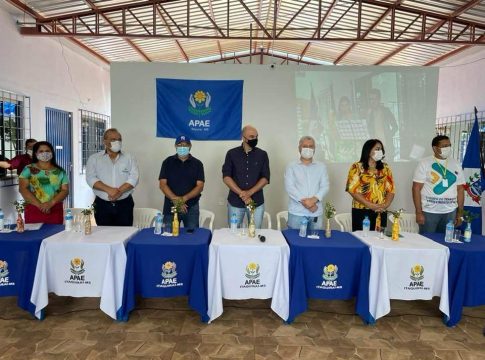 Itaquiraí inaugura sede da APAE