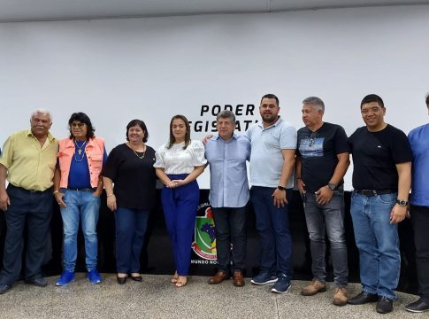 Deputado Lídio recebe em Mundo Novo lideranças da ASPROLEITE e Assentamento Pedro Ramalho