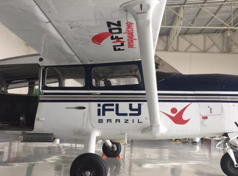 Bandidos rendem família e levam avião na fronteira com o Paraguai