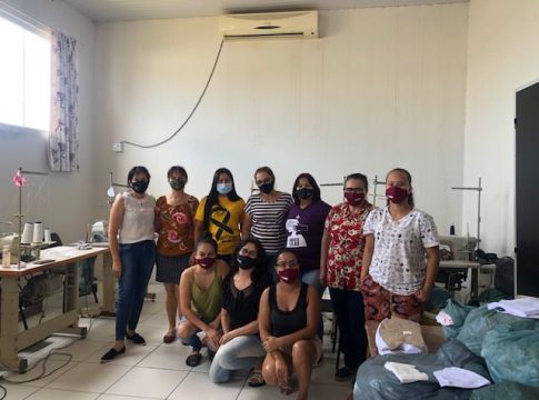 Curso de geração de renda CREAS de Japorã recebe visita de empresária de Terra Roxa
