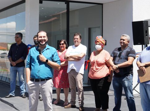 Consultório Odontológico Dr. Laurence Lucius e Quero Ajuste foi inaugurado no último sábado