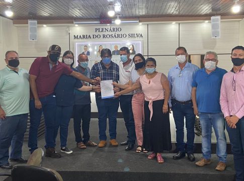Prefeitura e Câmara de Eldorado doam terrenos para fecularia, casas e comércio