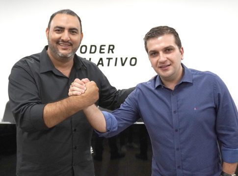 Vereador Paulão assume prefeitura de Mundo Novo e Kaudi a Presidência da Câmara