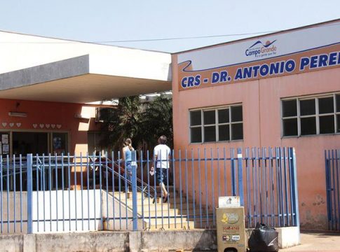 Sogra esfaqueia genro que discutiu com seus filhos em Campo Grande