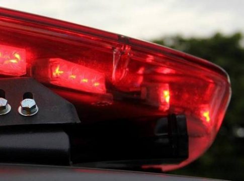 Mulher tem dente quebrado e é ameaçada de morte por vizinho após bate boca no Rita Vieira