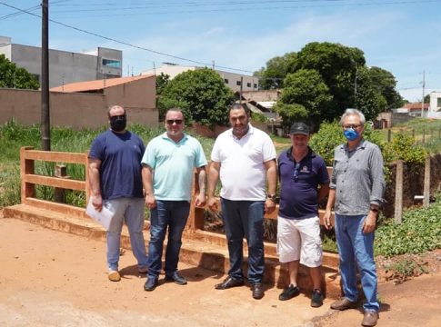 Paulão e técnicos do Governo vistoriam futura área de lazer no Bairro Itaipu
