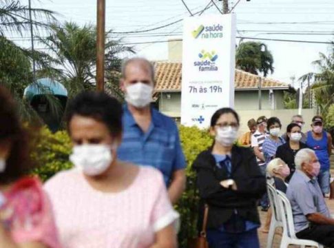 ‘Flurona’: entenda porque infecção dupla por Covid e gripe preocupa, mas não é novidade