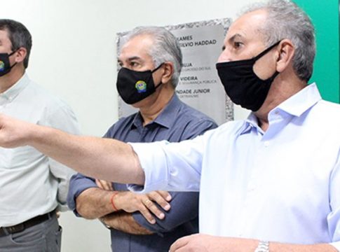 Governador assina ordem de serviço para 15 obras em agências do Detran-MS