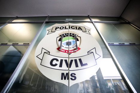 Idoso passa a mão em adolescentes de condomínio em Campo Grande e mãe denuncia