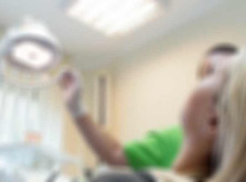 Dentista é acusado de ‘passar a mão’ em paciente durante atendimento no Centro de Campo Grande