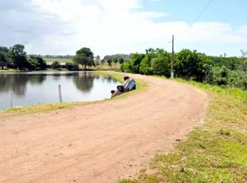 Motorista que tombou Gol em represa ao dar passagem para caminhão tinha 51 anos
