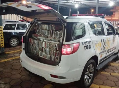 Polícia apreende quase 450 quilos cocaína em caminhão com placas de MS