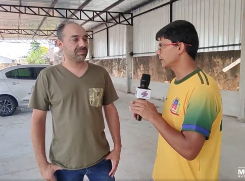 Com a chegada de van, Governo de Mundo Novo fecha 12 veículos para a Saúde em menos de 2 anos