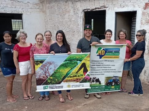 Secretaria de Desenvolvimento Econômico de Iguatemi promove reunião técnica com produtoras rurais do Rancho Loma