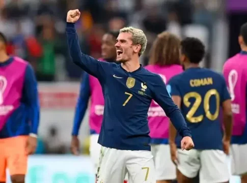 França e Marrocos decidem quem disputará final contra a Argentina