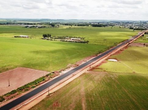 “Estrada Parque de Itaquiraí” já tem 3,5 km de asfalto e alivia transtornos
