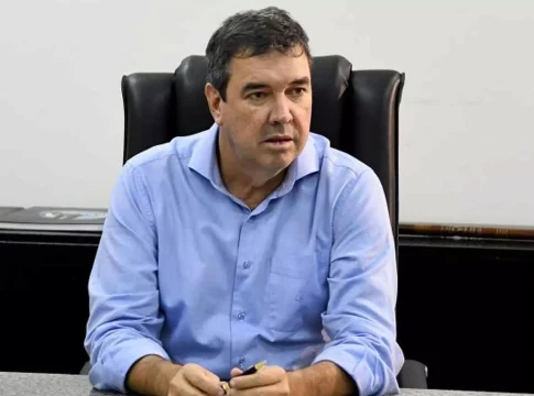 Governador se reúne com professores para discutir sobre a convocação de aprovados