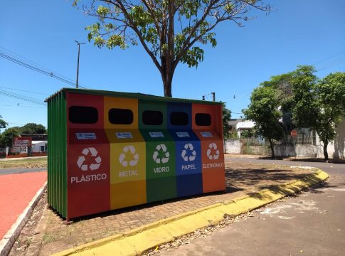 Praça Duque de Caxias em Guaíra conta com estação de reciclagem