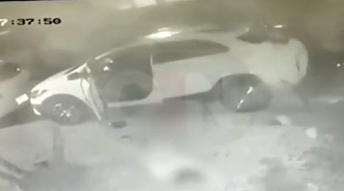 Jovem foi arrancada do carro por pistoleiro e morta com tiros no rosto