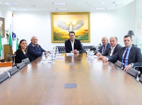 Chefes dos Poderes do Paraná divulgam nota em defesa da Democracia