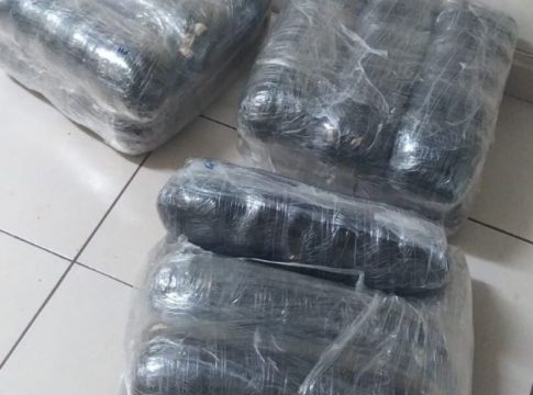 Mais de 90 kg de cabelo humano são apreendidos pela PRF perto de Corumbá