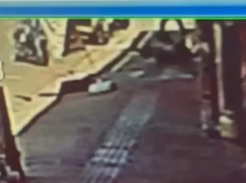 Câmera flagra execução de motoentregador de farmácia em avenida de Campo Grande