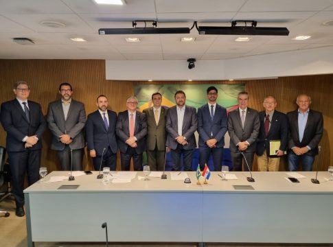Na Fiems, Paulo Corrêa reforça a integração e as potencialidades de MS à comitiva paraguaia