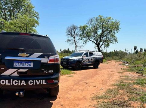 Mulher é agredida até desmaiar e estuprada por desconhecido na saída de conveniência