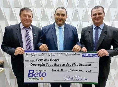 Vereadores Paulão, Richardson e Evaldo destinam R$ 100 mil para recuperação asfaltica em Mundo Novo