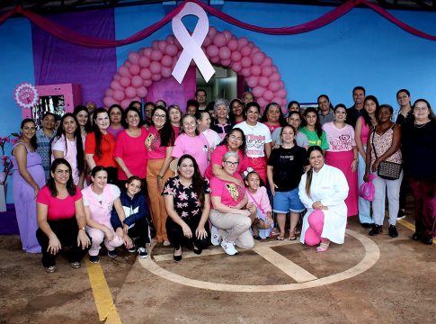 Vereadores prestigiam ação do Outubro Rosa na Fundação Hospitalar Eldorado