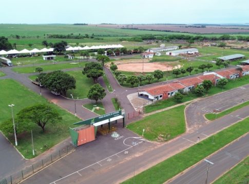 Começa a montagem do Pavilhão do Agricultor que será uma das atrações da 29ª Exponavi