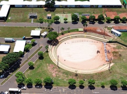 Arena do Parque de Exposições está sendo preparada para a 29ª Exponavi que começa na sexta-feira