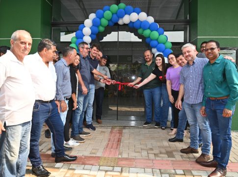 Prefeito Thalles Tomazelli entrega a nova Feira do Produtor