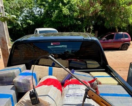 Em poucas horas, PF e BPFRON apreendem mais de 1 tonelada de maconha em Guaíra