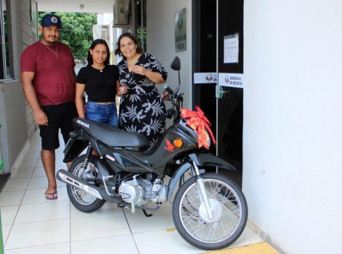 Prefeitura de Naviraí entrega prêmios aos contribuintes sorteados na campanha IPTU/2023 Em Dia, Dá Prêmios