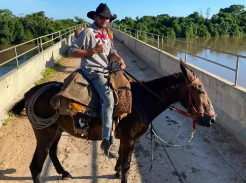 Família de jovem morto durante comitiva acusa colegas de omissão de socorro
