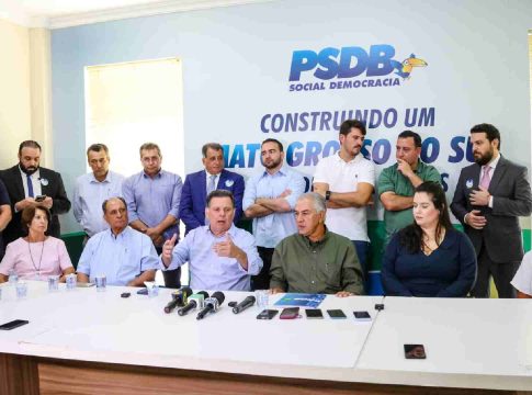 Em reunião com Marconi Perillo, Reinaldo admite que pré-candidato do PSDB é desconhecido em Campo Grande