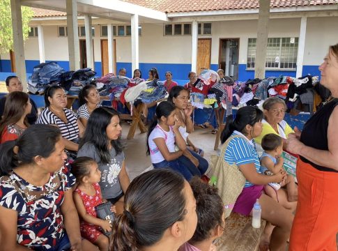 Secretaria Social de Iguatemi realiza bazar solidário de roupas e calçados para famílias vulneráveis