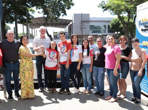 Município de Guaíra realiza entrega de veículo para a Escola Mário Luiz Pestalozzi
