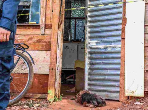 Mulher foi morta a facadas pelo ex-marido na frente dos filhos em Campo Grande