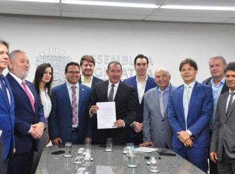 Governo protocola projeto que cria auxílio médico social para mais de 11 mil inativos de MS