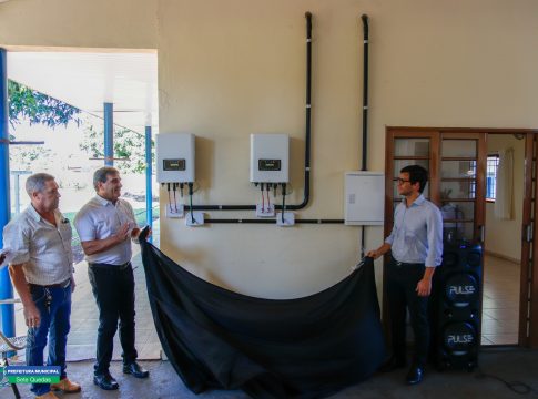 Prefeito e presidente da Câmara participam de ato de entrega de energia Solar no Lar São Cristóvão