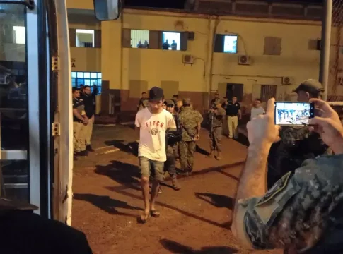 Presos de facções são transferidos após confronto com 4 mortos na fronteira