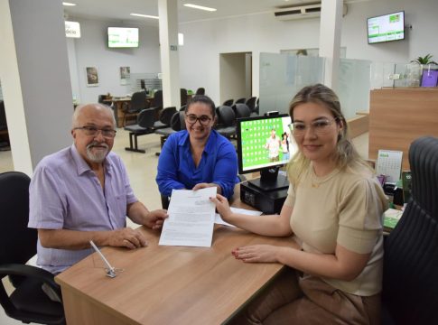 Iguatemi – Prefeitura, através da Secretaria Municipal de Educação, celebra acordo de cooperação com o Sicredi